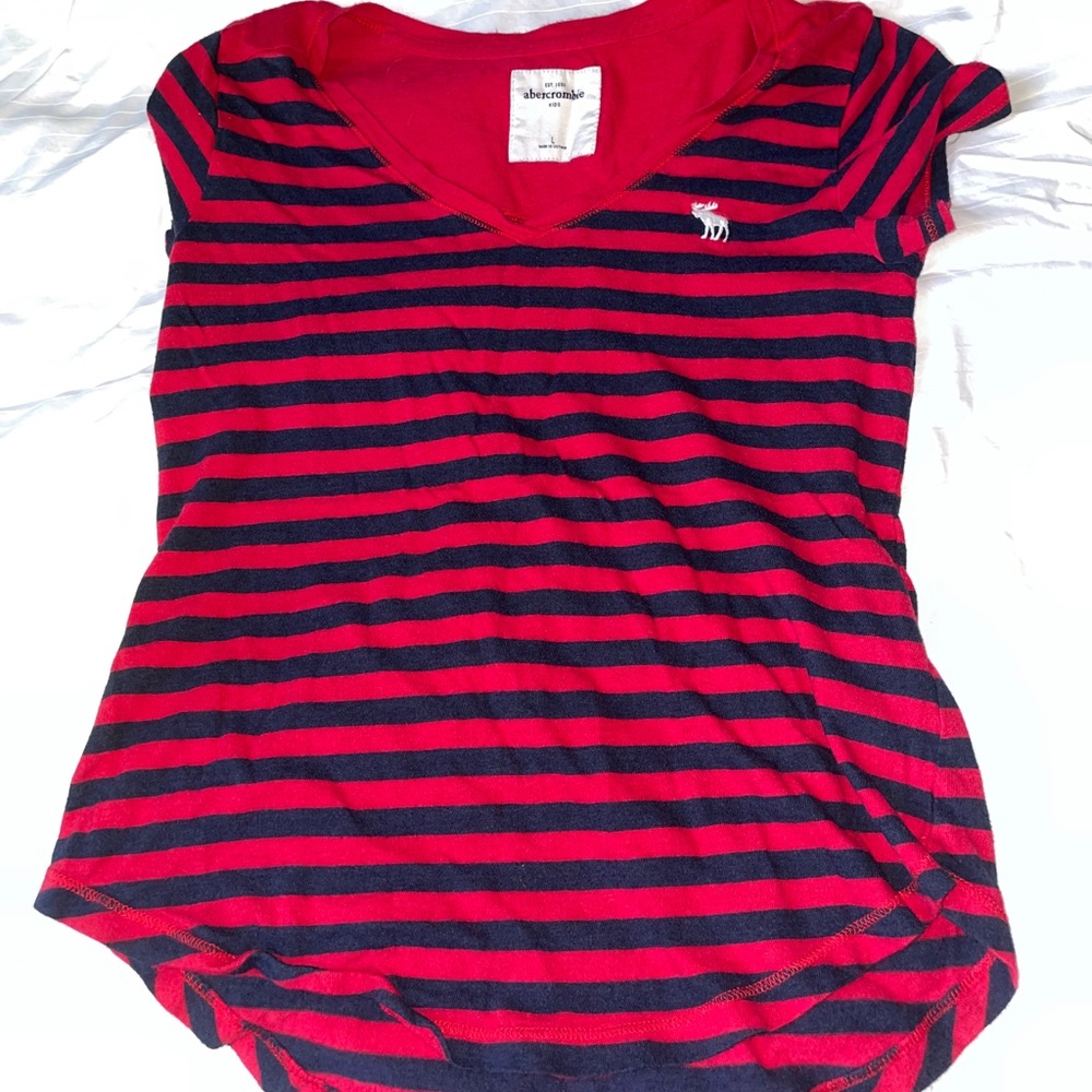 Red and navy blue stripes Abercrombie T-shirt